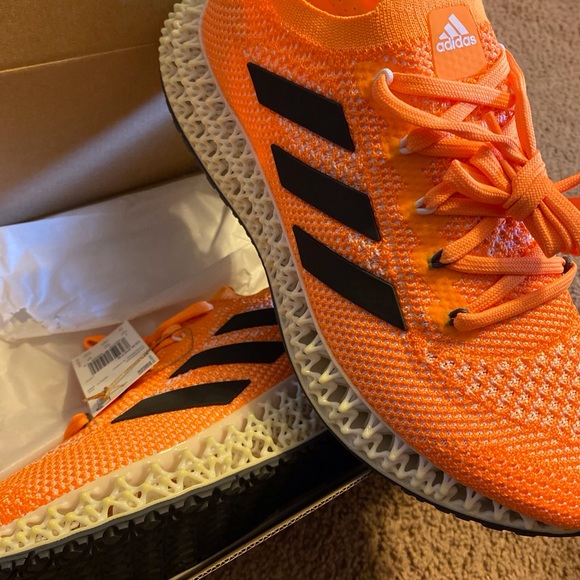 Adidas UltraBoost 4D FWD - Picture 3 of 8